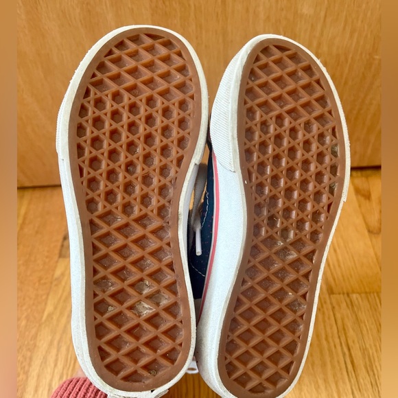 Kids’ Vans High Tops - Glitter Unicorn design - Picture 4 of 7